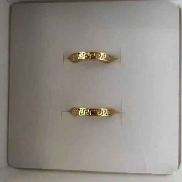 Versace earrings - Picture 1 of 4